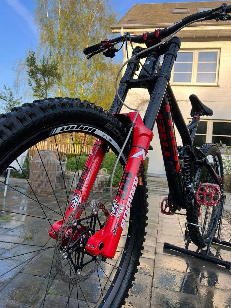Gebrauchtes Trek Session 88 DH 27.5 2017 2017 Mountainbike, Schwarz, 27.5 — Bild 4 von 4