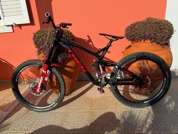 Gebrauchtes Trek Session 88 DH 27.5 2017 2017 Mountainbike, Schwarz, 27.5 — Bild 3 von 4