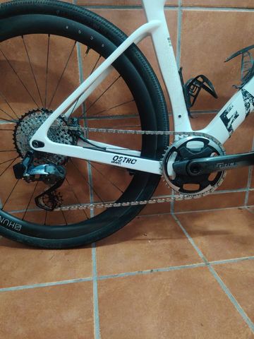 Used Factor Ostro SRAM Force eTap AXS 2023 Road & Gravel, White — image 3 of 7