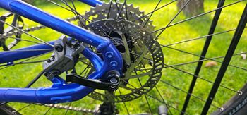 Used Giant Talon 3 2024 2024 Mountainbike, Blue, 27.5, 29 — image 4 of 14