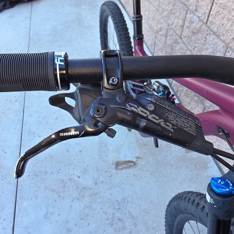 Used Specialized Status 140 2022 2022 Mountainbike, Red, 29, 27.5 — image 5 of 20