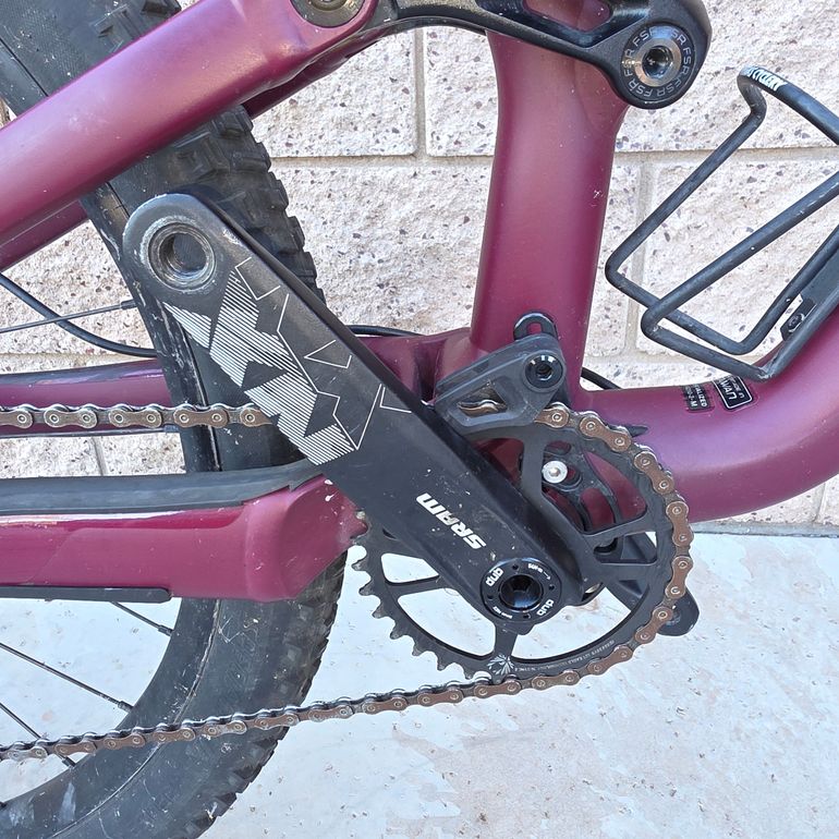 Used Specialized Status 140 2022 2022 Mountainbike, Red, 29, 27.5 — image 8 of 20