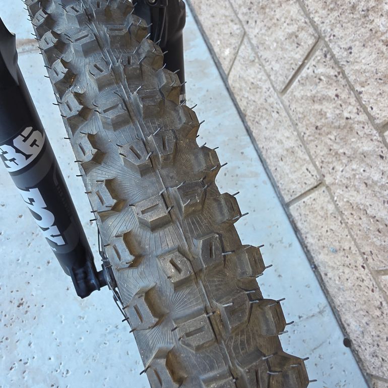Used Specialized Status 140 2022 2022 Mountainbike, Red, 29, 27.5 — image 11 of 20