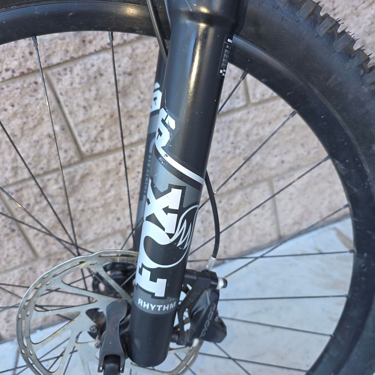 Used Specialized Status 140 2022 2022 Mountainbike, Red, 29, 27.5 — image 19 of 20