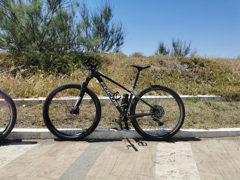 Used Focus RAVEN 8.6 2019 2019 Mountainbike, Black, 29 — image 3 of 3
