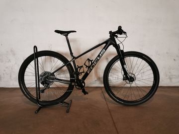Used Focus RAVEN 8.6 2019 2019 Mountainbike, Black, 29 — image 1 of 3