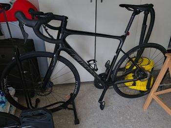 Used Giant Defy, Advanced 1 2021 2021 Road & Gravel, Black — image 2 of 5