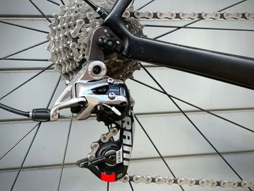 Used Specialized Tarmac SRAM Red 2015 Road & Gravel, Black — image 4 of 8