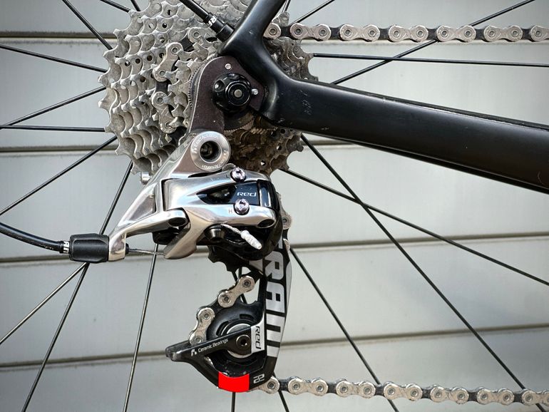 Used Specialized Tarmac SRAM Red 2015 Road & Gravel, Black — image 4 of 8