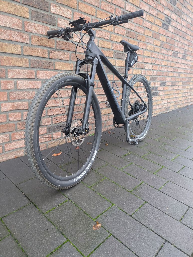 Used CUBE REACTION C:62 ONE 2022 2022 Mountainbike, Black, 29 — image 2 of 3