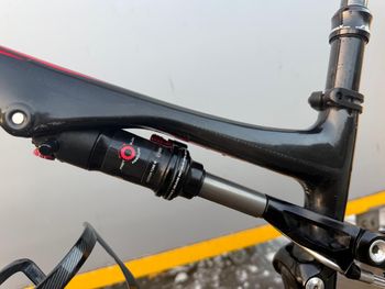 Used Specialized Epic Shimano Deore 2016 Mountainbike, Red — image 6 of 7