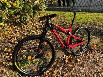 Used Orbea OIZ M20 TR 2022 2022 Mountainbike, Orange, 29 — image 1 of 10