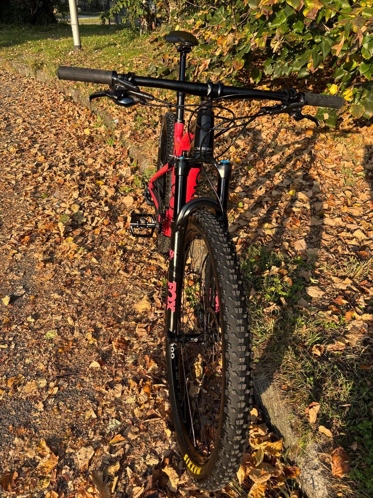 Used Orbea OIZ M20 TR 2022 2022 Mountainbike, Orange, 29 — image 9 of 10