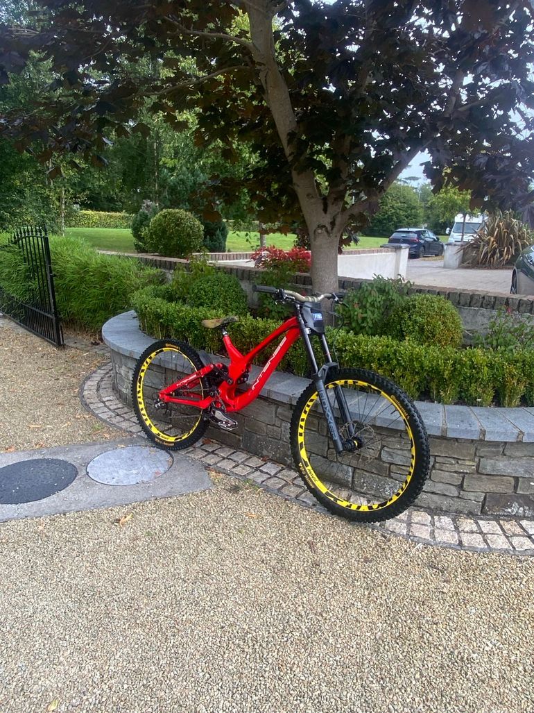 Intense M1 2025 Mountainbike d'occasion — image 1 sur 8