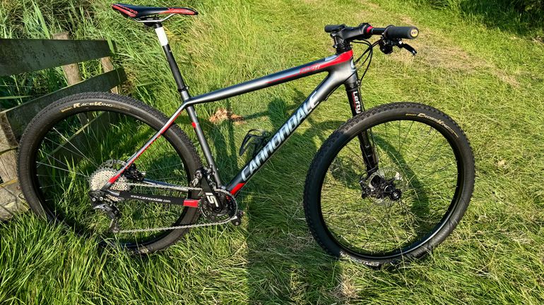 Used Cannondale F-si Shimano Deore XT 2017 Mountainbike, Light Gray, 29 — image 2 of 7