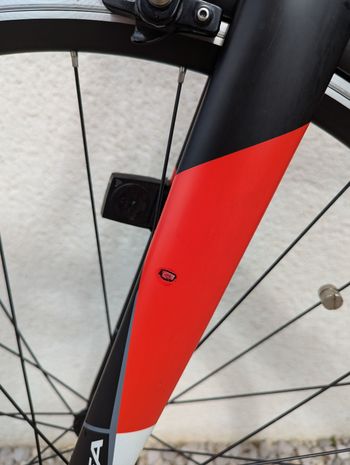 Used Orbea Avant Shimano 105 2019 Road & Gravel, Black — image 8 of 9