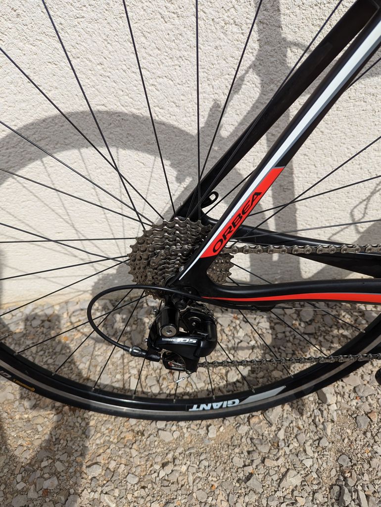 Used Orbea Avant Shimano 105 2019 Road & Gravel, Black — image 5 of 9