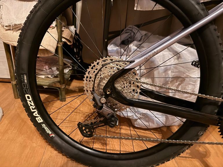 Used Olympia Iron Pro 2025 Mountainbike, Light Gray — image 3 of 5