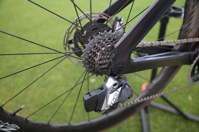 Used Canyon Aeroad CFR eTap 2023 2023 Road & Gravel, Black — image 2 of 9