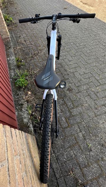 Used Mondraker CHRONO CARBON SE 2023 2023 Mountainbike, White, 29 — image 6 of 11