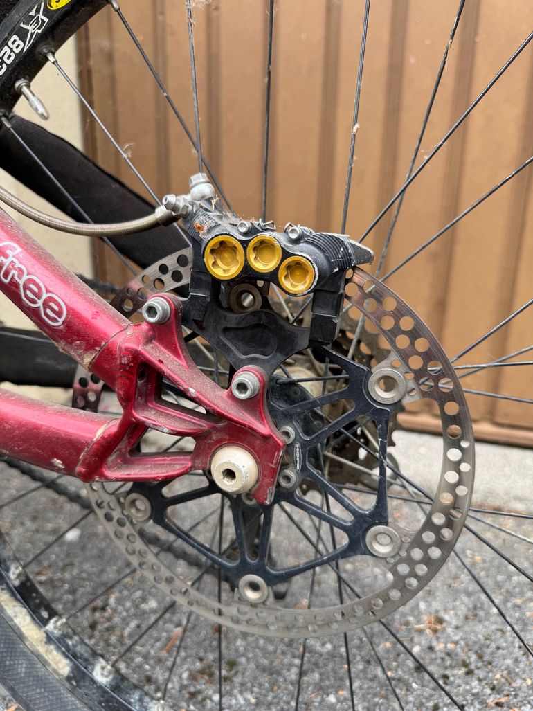 Used Santa Cruz Vp Free 2007 Mountainbike, Red — image 2 of 5