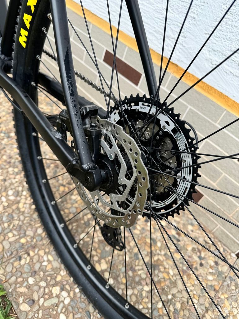 Used Orbea ALMA H30 2021 2021 Mountainbike, Black, 29 — image 3 of 3