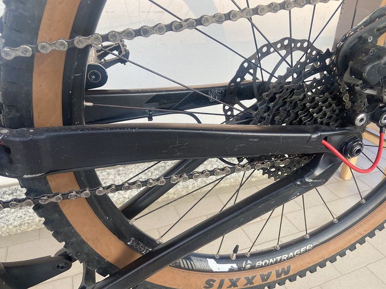 Used Trek Remedy 7 2017 2017 Mountainbike, Black, 27.5 — image 8 of 14