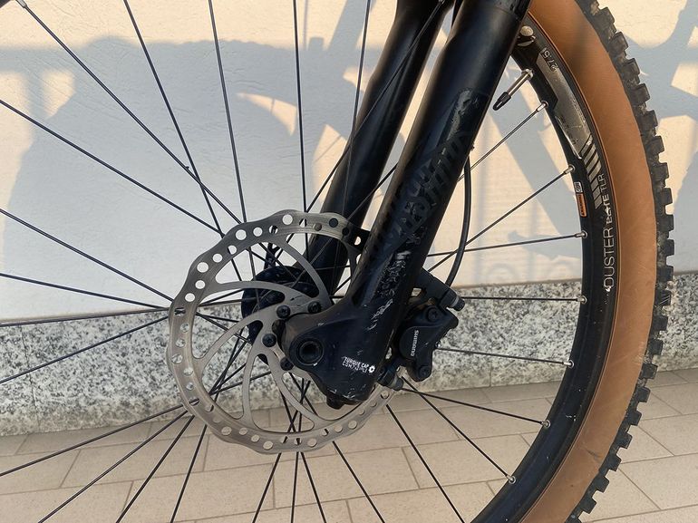 Used Trek Remedy 7 2017 2017 Mountainbike, Black, 27.5 — image 6 of 14