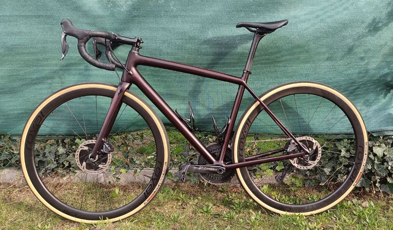 Used Specialized Aethos Expert 2021 Road & Gravel, Red — image 2 of 9
