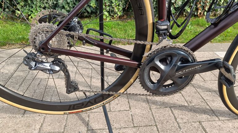 Used Specialized Aethos Expert 2021 Road & Gravel, Red — image 3 of 9