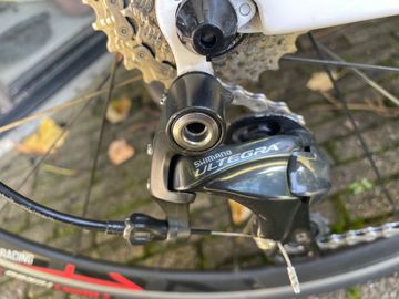Used Pinarello DOGMA F8 2019 Road & Gravel, White — image 3 of 6