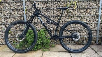 Used Arc8 Essential 2 2024 Mountainbike, Black — image 7 of 18