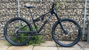 Used Arc8 Essential 2 2024 Mountainbike, Black — image 1 of 18