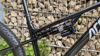Used Arc8 Essential 2 2024 Mountainbike, Black — image 3 of 18