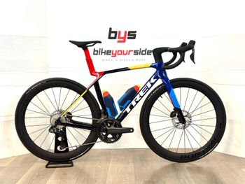 Used Trek Madone SLR 7 Gen 7 2024 2024 Road & Gravel — image 1 of 10