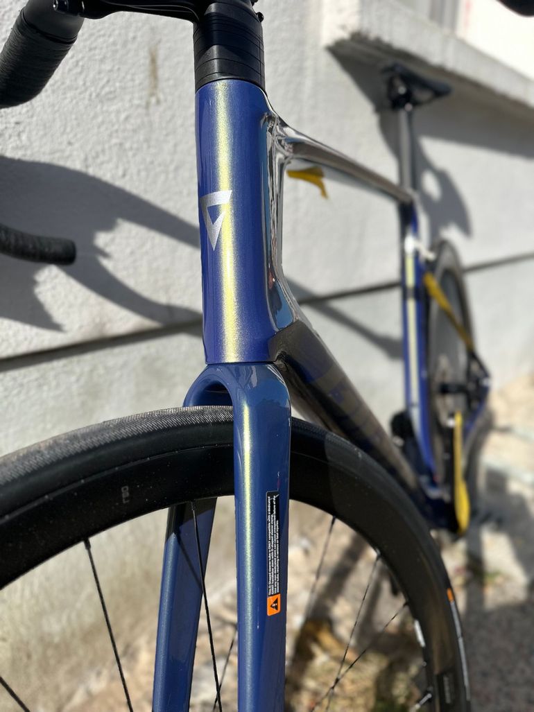 Used Giant Defy Advanced Pro 0 2025 2025 Road & Gravel, Blue — image 8 of 13