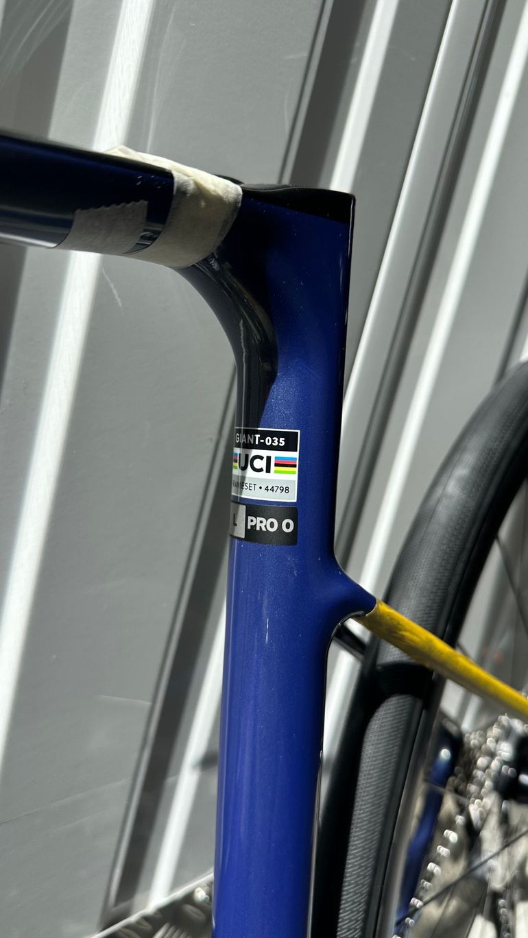 Used Giant Defy Advanced Pro 0 2025 2025 Road & Gravel, Blue — image 4 of 13