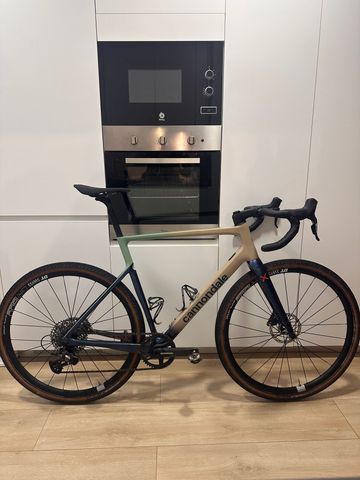 Used Cannondale Supersix SRAM Apex 2024 Road & Gravel, Blue — image 1 of 8