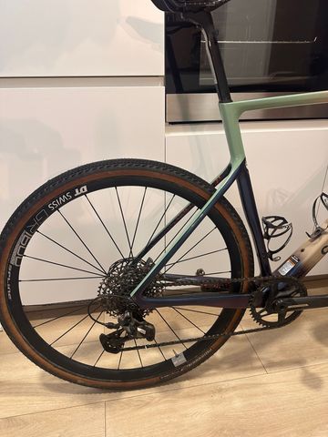 Used Cannondale Supersix SRAM Apex 2024 Road & Gravel, Blue — image 3 of 8