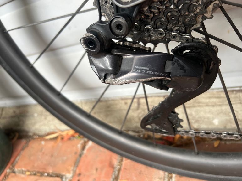 Used Canyon Ultimate CF SL 8 Disc 2023 2023 Road & Gravel, Light Gray — image 5 of 8
