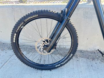 Used Scott Gambler 720 2017 2017 Mountainbike, Black, 27.5 — image 16 of 17
