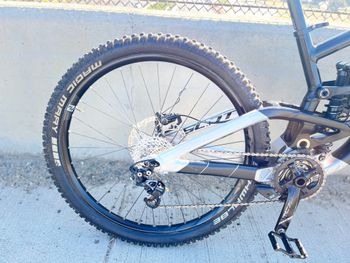 Used Scott Gambler 720 2017 2017 Mountainbike, Black, 27.5 — image 7 of 17