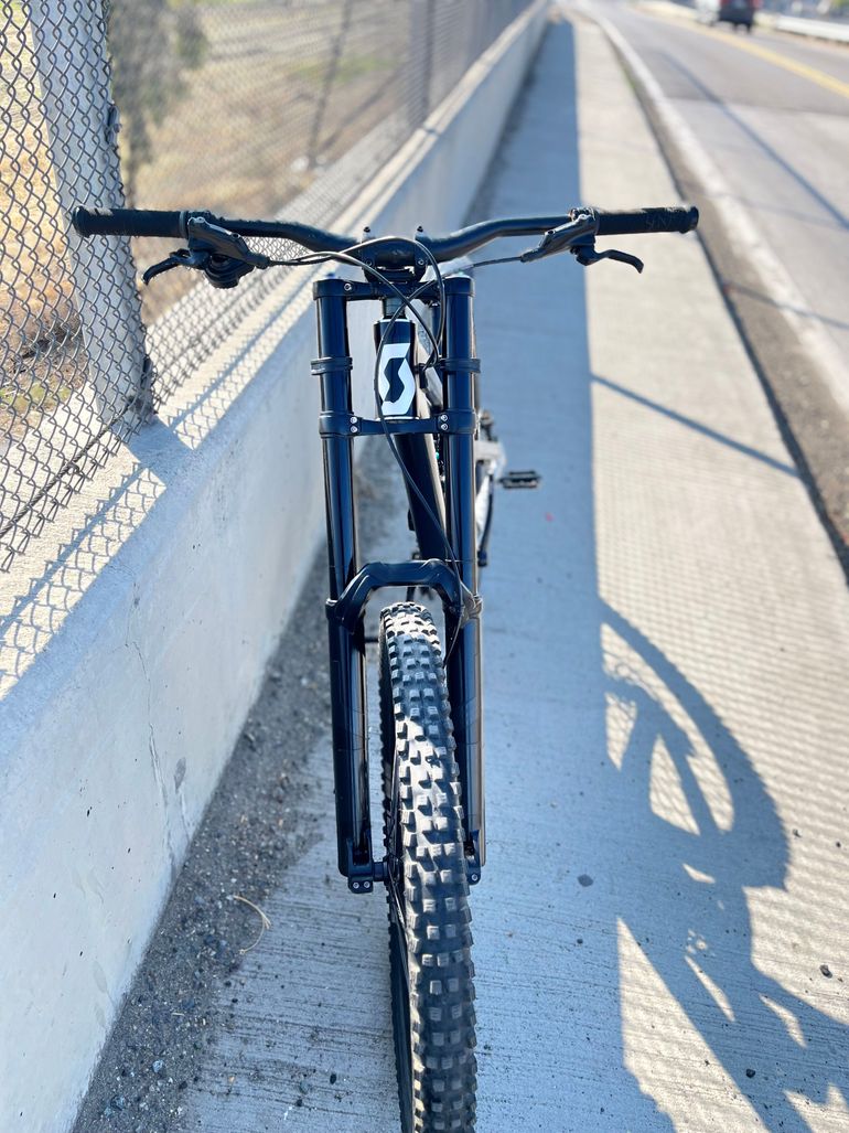 Used Scott Gambler 720 2017 2017 Mountainbike, Black, 27.5 — image 10 of 17