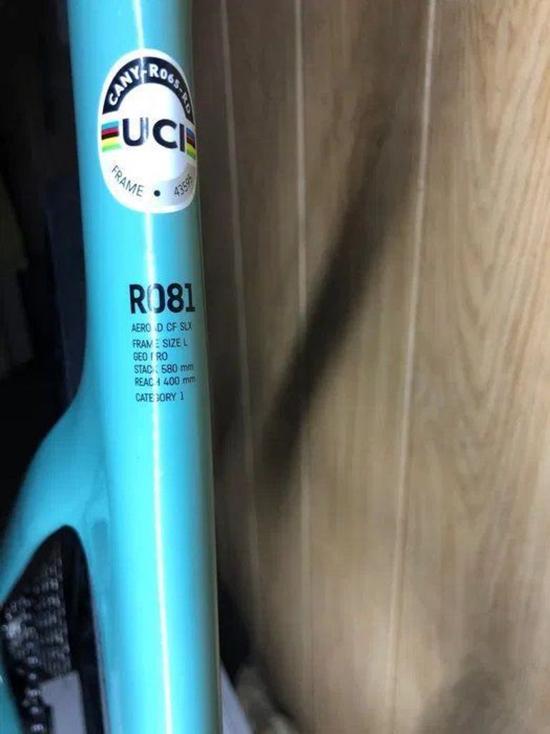 Used Canyon Aeroad CF SLX 8 Di2 2023 2023 Road & Gravel, Blue — image 5 of 10