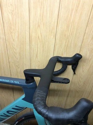 Used Canyon Aeroad CF SLX 8 Di2 2023 2023 Road & Gravel, Blue — image 3 of 10