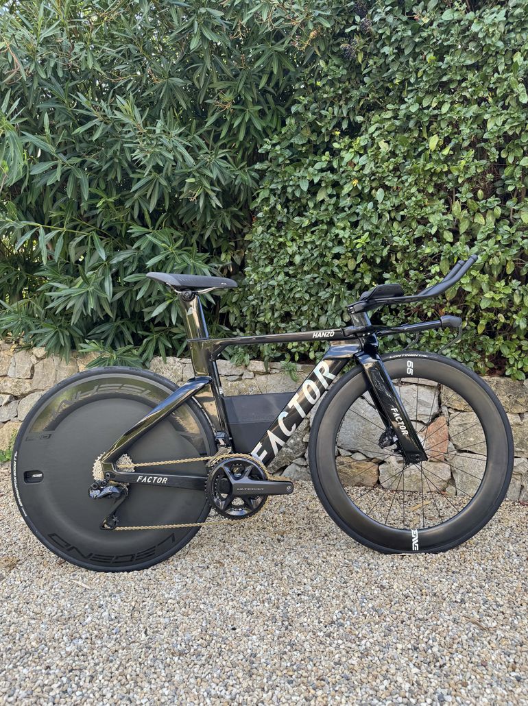 Factor HANZO Shimano Ultegra Di2 2023