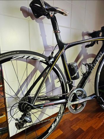 Used Trek Trek Madone 5.2 Dura Ace 10 Vel 2010 Road & Gravel, Schwarz — image 2 of 5