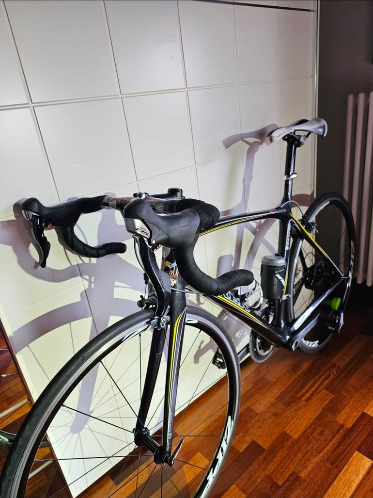 Used Trek Trek Madone 5.2 Dura Ace 10 Vel 2010 Road & Gravel, Schwarz — image 3 of 5