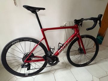 Used BMC Teammachine SLR TWO 2022 2022 Road & Gravel, Red — image 1 of 4