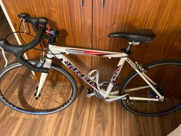 Used Trek 2200 WSD 2003 2003 Road & Gravel, White — image 2 of 6